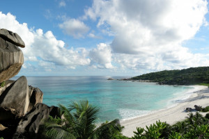 年度最强车队集结，F1电竞总决赛悬念迭起！